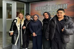 link Silivri Sezin Öztaş öğrencilerinden Yaşlılar Haftası’nda anlamlı ziyaret