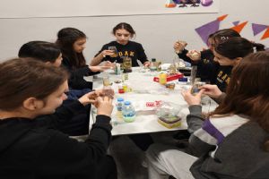 Silivri Odak Koleji Öğrencileri Yoğunluk Kulesi Deneyiyle bilimi keşfetti