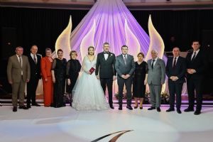 Silivri Belediye Başkanı Balcıoğlu, kardeşi Gülin Balcıoğlu’nun nikâhını kıydı