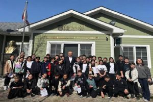 Silivri Ertuğrul Gazi Ortaokulu Öğrencilerinden Yeni Mahalle Muhtarlığına anlamlı ziyaret Silivri Ertuğrul Gazi Ortaokulu Öğrencilerinden Yeni Mahalle Muhtarlığına anlamlı ziyaret