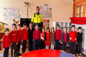 link Selimpaşa İlkokulu’nda Miniklerden Polis Haftası kutlaması