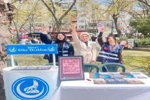 Silivri Ülkü Ocakları’ndan 23 Nisan’da bayrak dağıtımı