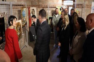 Silivri’de “Nefes” temalı mozaik sergisi sanatseverlerle buluştu