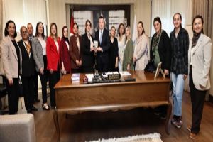 Silivri Belediye Başkanı Balcıoğlu, Çanta Kadınları Dayanışma Ve Yardımlaşma Derneği yönetimini ağırladı