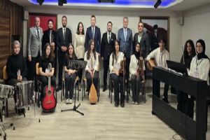 Silivri'de Enstrümansız Okul Kalmasın Projesiyle sanat okullara taşındı