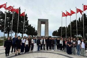 Silivri Ertuğrul Gazi Ortaokulu öğrencileri Çanakkale Şehitliği’ni ziyaret etti