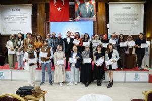 Silivri’de Diksiyon Eğitimini Tamamlayan Kursiyerler Sertifikalarını aldı