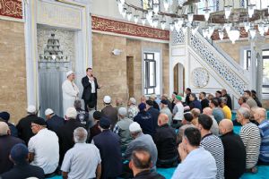link Silivri Alibey Cami’nde ilk öğle namazı kılındı