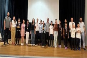 Silivri Ertuğrul Gazi Ortaokulu öğrencileri başarılarıyla örnek oldu