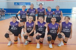 Silivri Odak Koleji Küçük Kızlar Voleybol Takımından başarılı performans