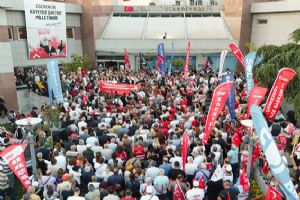 link “Halkın iradesinin ve bora başkanımızın yanındayız”