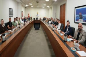 link Silivri AK Parti Ar-Ge ve Eğitim Birimi İstanbul’da toplantıya katıldı