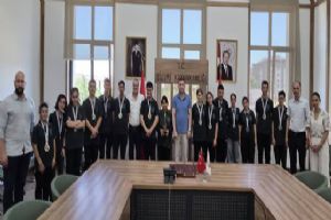 Silivri Bingüllüoğlu Özel Eğitim Meslek Okulu'nun Şampiyonlarından Kaymakam Toğan'a ziyaret
