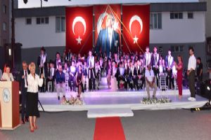 Silivri Prof. Dr. Fuat Sezgin Fen Lisesi'nde görkemli mezuniyet gecesi
