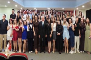 Rumeli Üniversitesi Anestezi öğrencilerine duygusal mezuniyet vedası