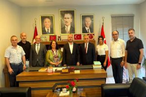 link Türk Eğitim-Sen'den MHP İlçe Başkanı Zafer Yalçın'a hayırlı olsun ziyareti