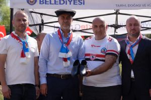 link Silivri Samsunlular Derneği Pikniğine MHP'den çıkarma