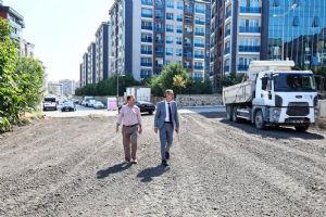 link Silivri Belediye Başkan Vekili Yalçın Ekici Yeni Mahalle'deki yol çalışmalarını inceledi