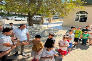 link Silivri AK Parti’den Gümüşyaka’da çocuklara dondurma sürprizi