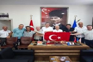 Mert Erişken’den Büyük Bayrak Mitingi öncesi Silivri’de davet turu
