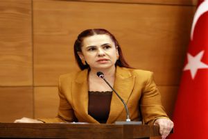 Silivri Belediyesi MHP Grup Sözcüsü Sultan Aşkın: Görüyoruz ki öperek borçlar ödenmiyormuş