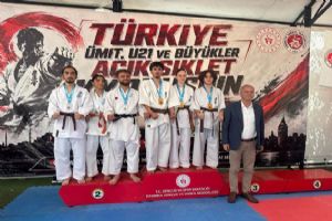Silivri Protokolü Kyokushın Şampiyonasında sporcularla buluştu