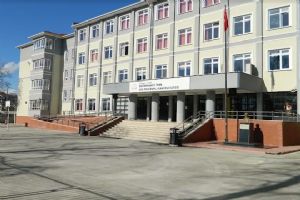 Silivri Değirmenköy BİST ÇPAL’den YKS’de 12 üniversite yerleştirmesi