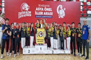 link Silivrili Karatecilerden 18 madalya, klasman üçüncülüğü
