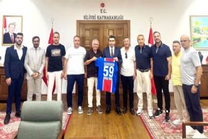 Silivrispor Yönetiminden Kaymakam Eren’e ziyaret