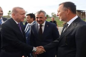Volkan Yılmaz, Cumhurbaşkanı Erdoğan’la yağlı güreşlerde buluştu