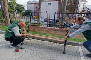 Silivri’de park ve yeşil alanlarda bakım çalışması