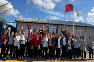 link Silivri Hasan Özvarnalı İlkokulu öğrencilerinden hayvan bakımevine ziyaret