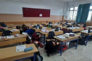 Silivri Çağrıbey Ortaokulu’nda deprem ve tahliye tatbikatı