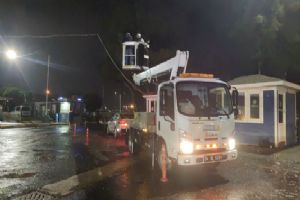 Silivri’de sağanak ve fırtınanın ilk bilançosu: 33 ihbara müdahale edildi
