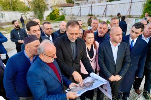 MHP İstanbul İl Başkanı Yılmaz’dan Fetih Camii ve müzesi alanında inceleme