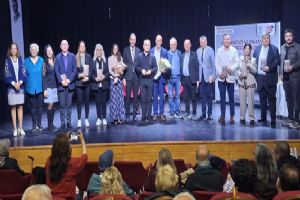 Silivrili yazar Çeşmecioğlu’ndan edebiyat ve dayanışma buluşması