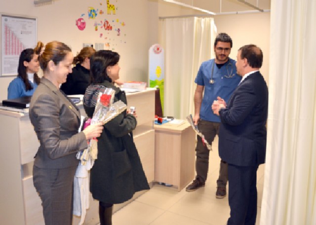 Işıklar’dan sağlıkçılara tebrik