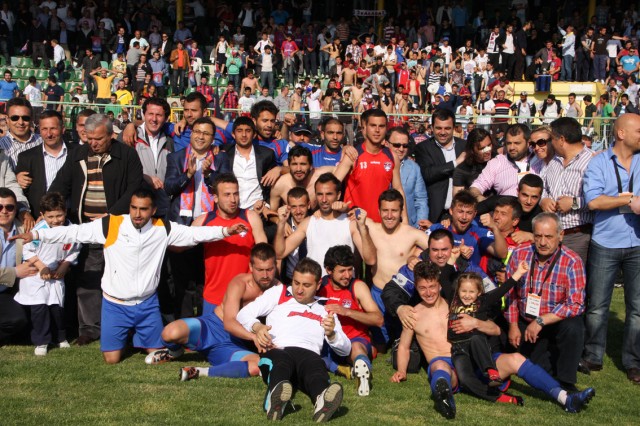 Aslıhan, “İyi takımlar çok parayla kurulmaz”