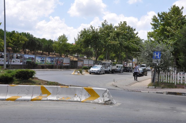 Bir garip yol hikâyesi…