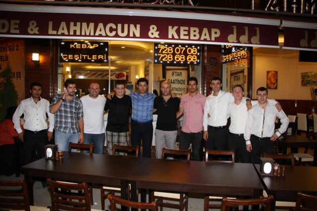 Maşalacı, dostlarıyla iftarda buluştu