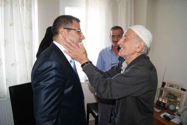 Karakaş hayır duası aldı