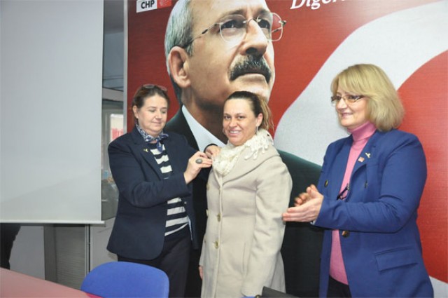 CHP Kadın Kolları’na yeni katılımlar sürüyor