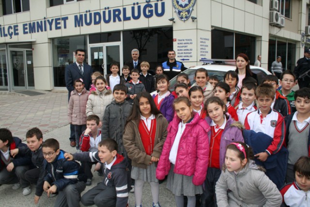 Piri Paşalılar Emniyet’i ziyaret etti