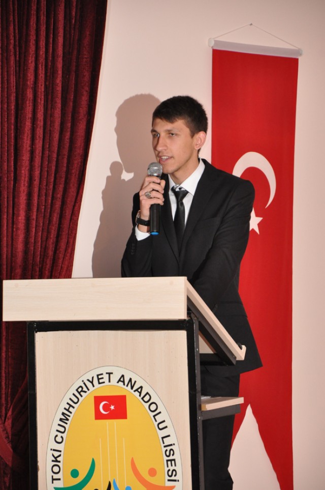 “Hakkıdır Hakk’a tapan milletin istiklal”