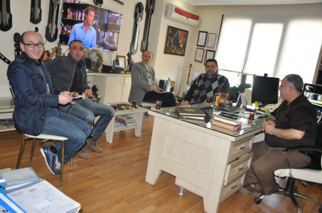 Hürhaber’e kutlama ziyaretleri yağmuru