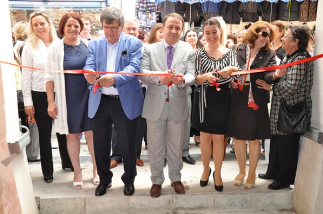 Yılsonu sergisi açıldı