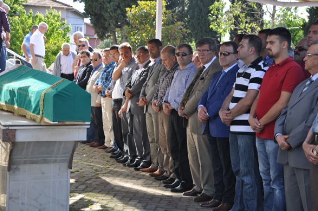 Ateş, toprağa verildi