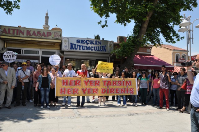 Meydanda çifte eylem!