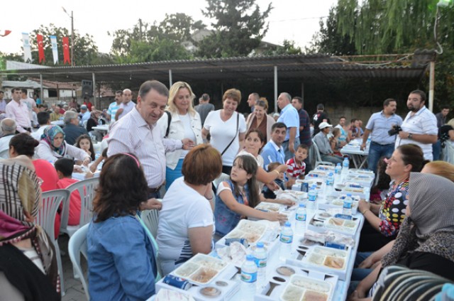 BELEDİYE, AKÖRENLİLERLE GÖNÜL SOFRASINDA BULUŞTU