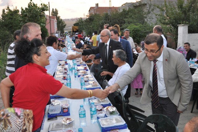 Kaçır: Ak Parti gücünü milletten alıyor